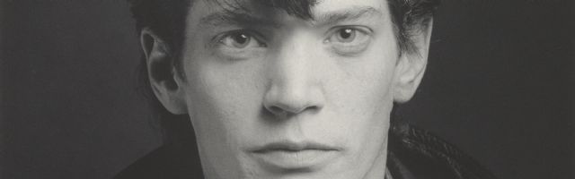 Mapplethorpe: Look at the Pictures (M)